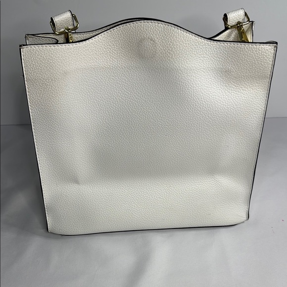 Steve Madden Cream Crossbody Bag with Gold Details - Picture 2 of 8